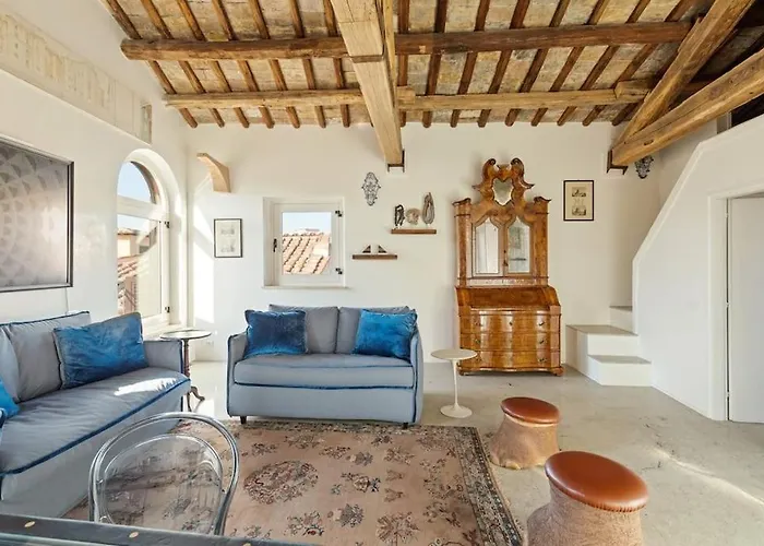 Appartamento Casa Adriana, A Burghesius