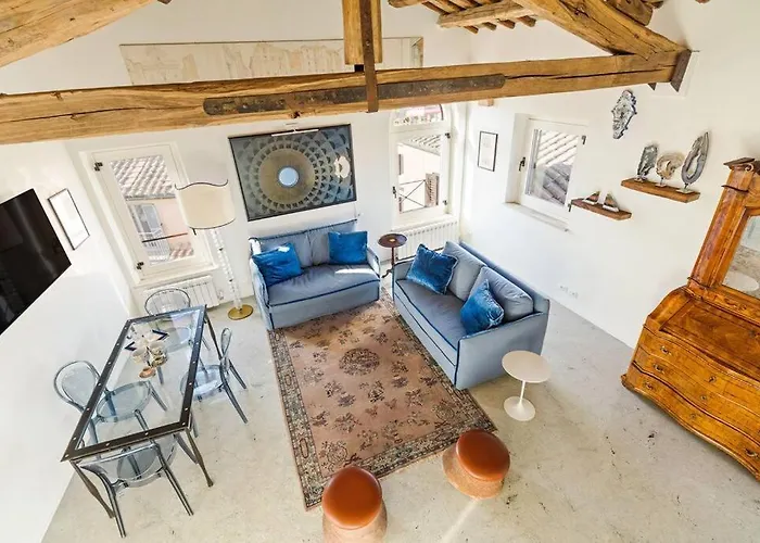 Casa Adriana, A Burghesius Appartamento